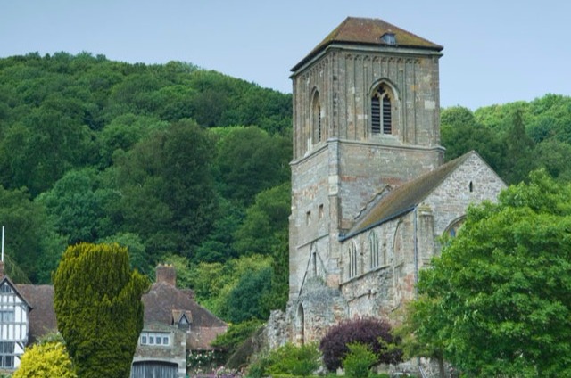 Little Malvern Court 